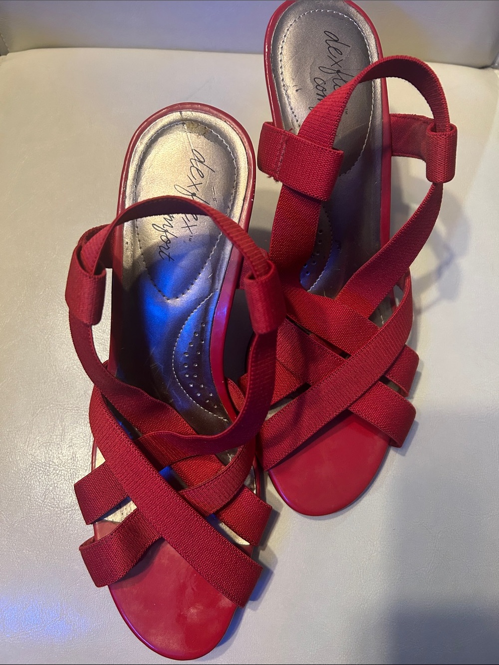 dexflex comfort Red Elastic Strappy Sandals | Size: 8.5 | Heel: 3 3/4 GC